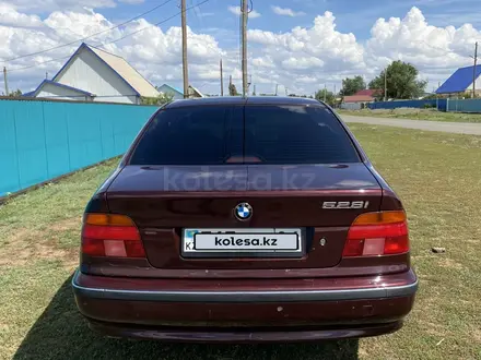 BMW 528 1998 года за 4 500 000 тг. в Актобе – фото 3