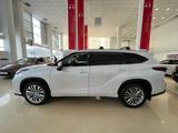 Toyota Highlander Luxe 2024 года за 39 000 000 тг. в Караганда – фото 4