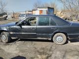 Mercedes-Benz E 260 1991 года за 900 000 тг. в Астана – фото 4