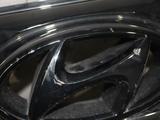 Решетка радиатора Hyundai Tucson за 75 000 тг. в Караганда – фото 2