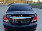 Hyundai Solaris 2011 года за 4 500 000 тг. в Усть-Каменогорск – фото 2