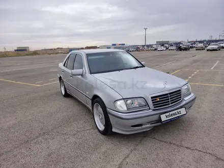 Mercedes-Benz C 240 2000 года за 3 700 000 тг. в Актау