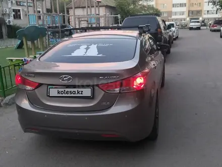 Hyundai Elantra 2012 года за 3 700 000 тг. в Астана