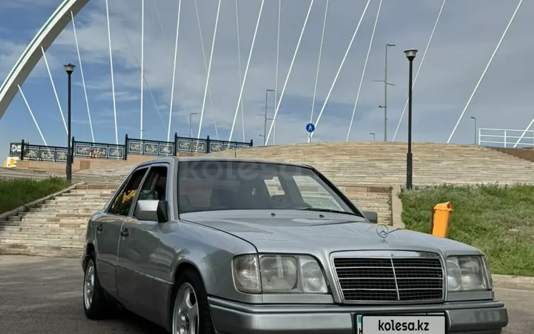 Mercedes-Benz E 280 1993 года за 2 800 000 тг. в Астана