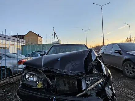 Mercedes-Benz E 230 1991 года за 800 000 тг. в Уральск – фото 4