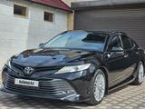 Toyota Camry 2019 года за 13 800 000 тг. в Шымкент