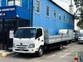 Hino  300 бортовой 2022 года за 19 000 000 тг. в Алматы