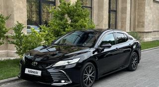 Toyota Camry 2021 года за 15 000 000 тг. в Шымкент