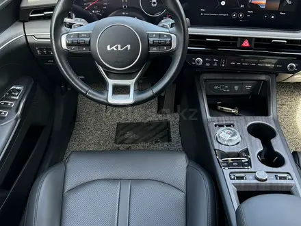 Kia K5 2023 года за 14 000 000 тг. в Шымкент – фото 12