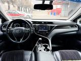 Toyota Camry 2018 года за 12 200 000 тг. в Алматы – фото 5