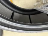 Pirelli 285 40 23 за 810 000 тг. в Алматы – фото 2