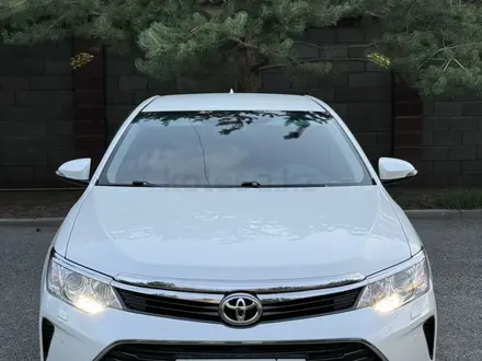Toyota Camry 2017 года за 15 200 000 тг. в Алматы – фото 4