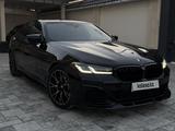 BMW 530 2023 годаүшін22 500 000 тг. в Шымкент – фото 2