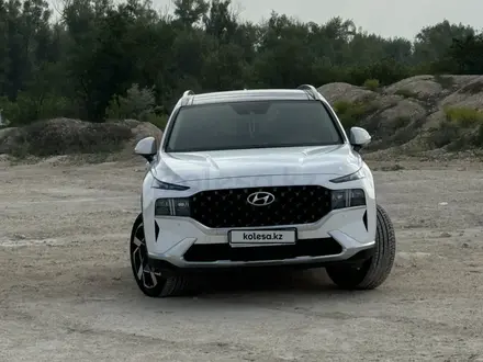 Hyundai Santa Fe 2023 года за 23 200 000 тг. в Уральск – фото 3