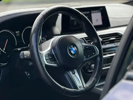 BMW 540 2018 года за 20 900 000 тг. в Астана – фото 7