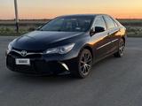 Toyota Camry 2015 года за 5 800 000 тг. в Уральск