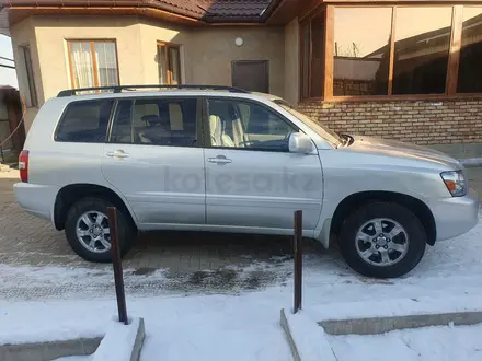 Toyota Highlander 2004 года за 8 200 000 тг. в Шу – фото 2