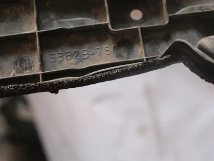 Пыльник переднего левого крыла Lexus Nx за 10 000 тг. в Караганда – фото 2
