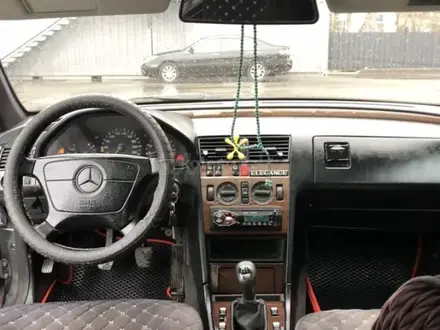 Mercedes-Benz C 200 1993 года за 1 700 000 тг. в Кокшетау – фото 17