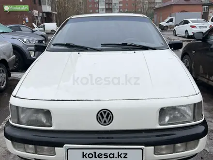 Volkswagen Passat 1993 года за 1 850 000 тг. в Астана – фото 2