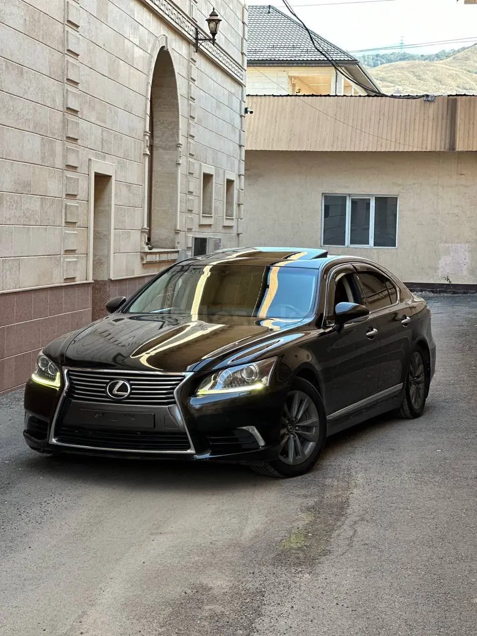 Lexus ls-460, 2013
