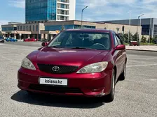 Toyota Camry, 2005