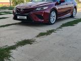 Toyota Camry 2018 годаүшін14 300 000 тг. в Уральск – фото 3