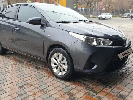 Toyota Yaris 2021 года за 9 000 000 тг. в Шымкент