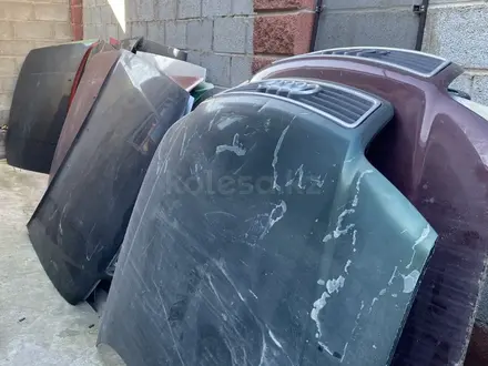 Багажники капоты Ауди гольф пассат за 44 500 тг. в Алматы – фото 6