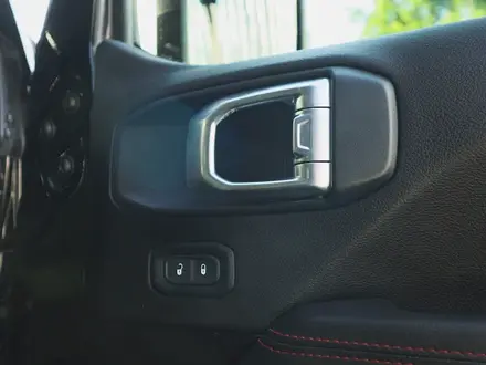 Jeep Wrangler 2022 года за 31 200 000 тг. в Алматы – фото 16