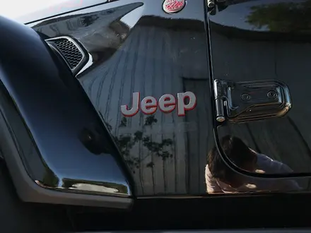 Jeep Wrangler 2022 года за 31 200 000 тг. в Алматы – фото 32