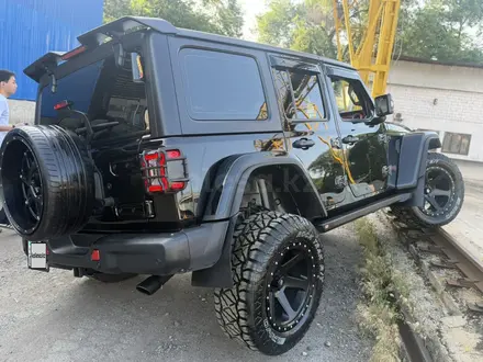 Jeep Wrangler 2022 года за 31 200 000 тг. в Алматы – фото 41