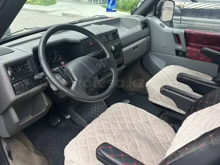 Volkswagen Caravelle 1993 года за 4 300 000 тг. в Алматы – фото 10