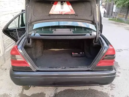 Mercedes-Benz C 220 1994 года за 2 250 000 тг. в Тараз – фото 5