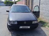 Volkswagen Passat 1991 годаүшін1 300 000 тг. в Тараз