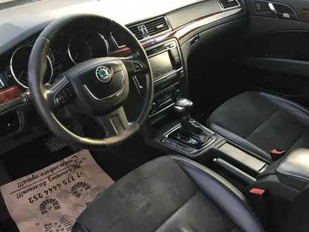 Skoda Superb 2012 года за 4 800 000 тг. в Алматы – фото 12