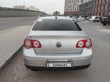 Volkswagen Passat 2006 года за 3 600 000 тг. в Астана – фото 2