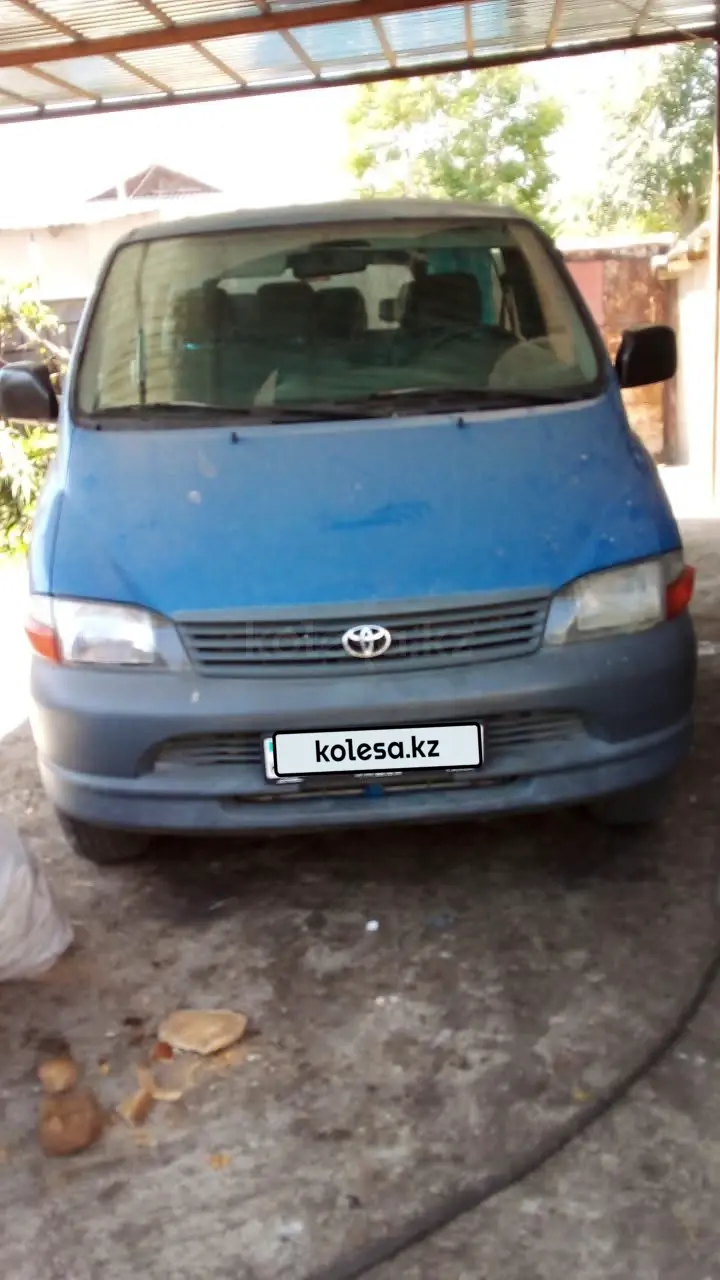 Toyota HiAce, 2002