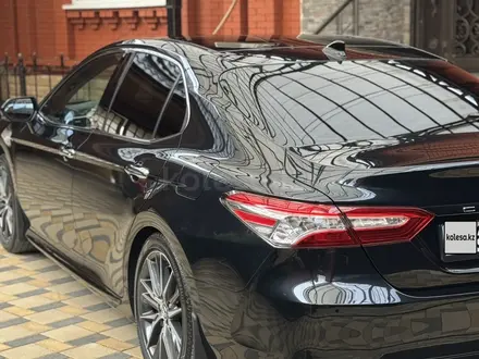 Toyota Camry 2023 года за 16 000 000 тг. в Атырау – фото 6