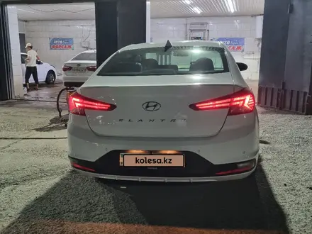 Hyundai Elantra 2020 года за 7 500 000 тг. в Шымкент – фото 10