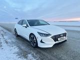 Hyundai Sonata 2021 года за 12 000 000 тг. в Петропавловск – фото 2