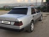 Mercedes-Benz E 230 1990 годаүшін750 000 тг. в Алматы