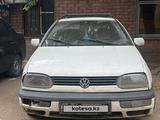 Volkswagen Golf 1994 годаүшін550 000 тг. в Актобе