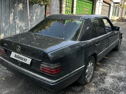 Mercedes-Benz E 280 1994 года за 2 850 000 тг. в Алматы – фото 13