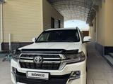 Toyota Land Cruiser 2021 годаүшін45 000 000 тг. в Жанаозен