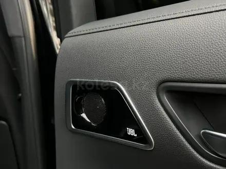 Toyota Land Cruiser 2023 года за 51 500 000 тг. в Алматы – фото 18