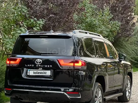 Toyota Land Cruiser 2023 года за 51 500 000 тг. в Алматы – фото 20