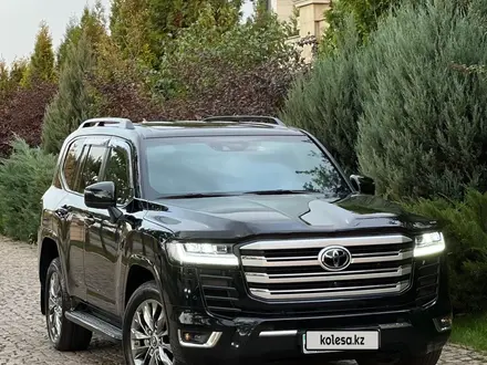 Toyota Land Cruiser 2023 года за 51 500 000 тг. в Алматы – фото 28