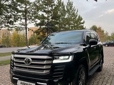 Toyota Land Cruiser 2023 года за 51 500 000 тг. в Алматы – фото 6