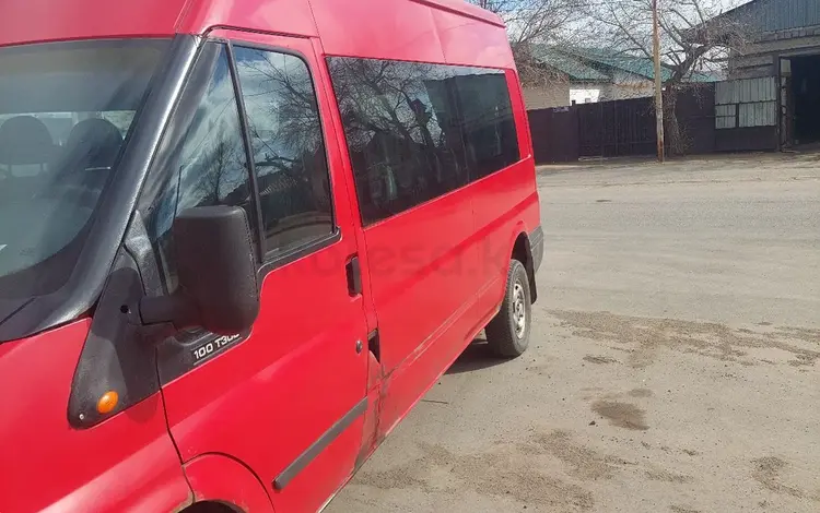 Ford  Transit 2004 года в Павлодар